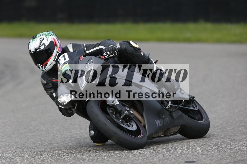Archiv-2025/53 16.09.2025 Track Day Domi Aegerter ADR/Gruppe gruen/21